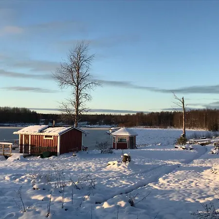 Villa Saagala By River *