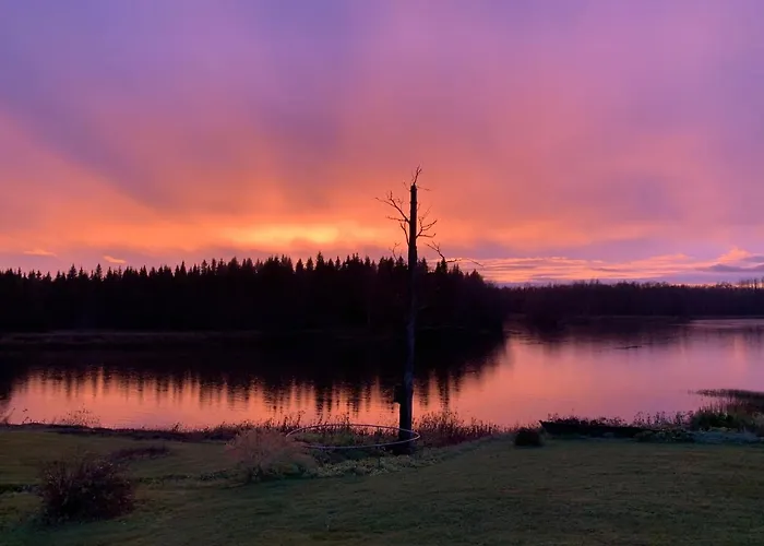 Saagala By River Villa *